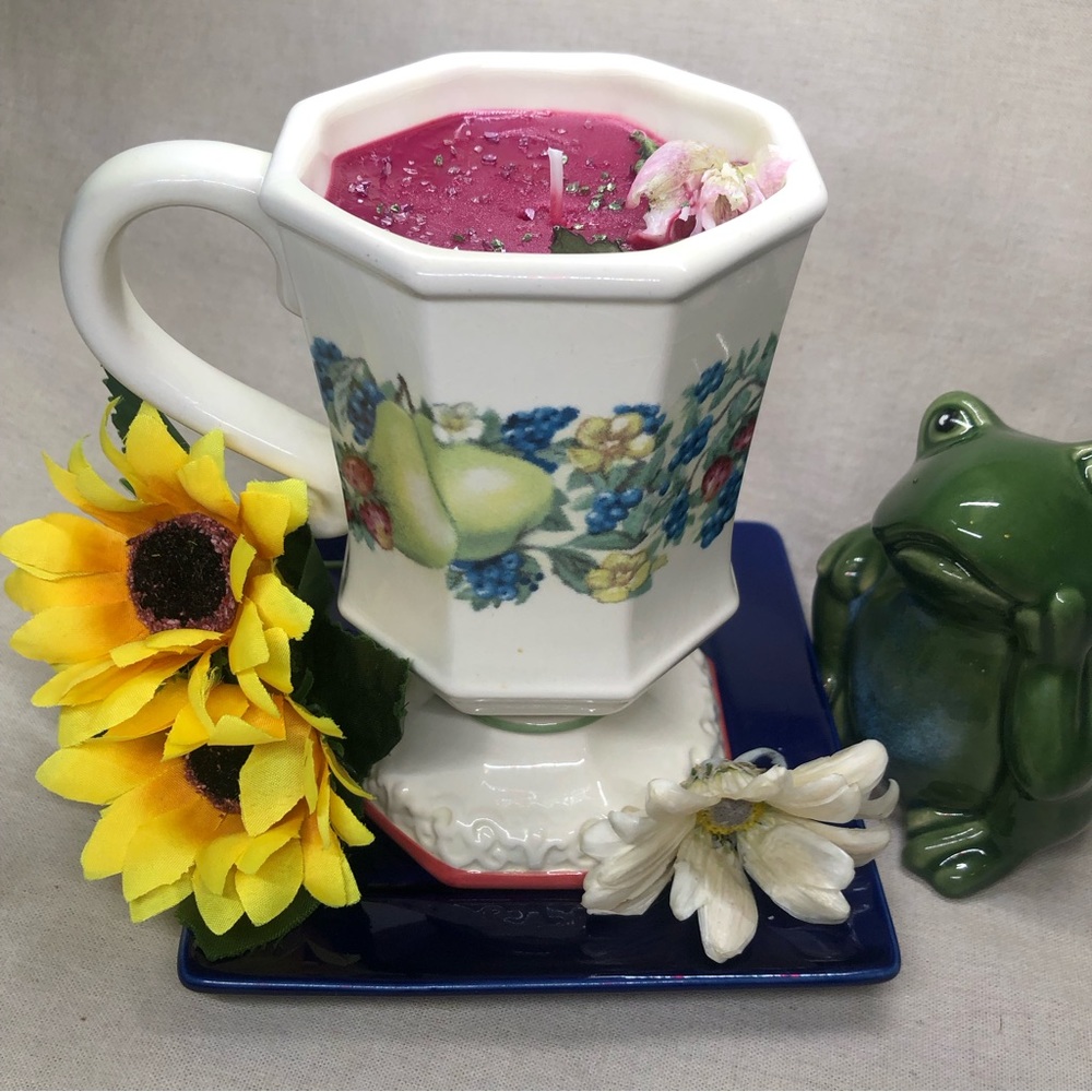 Handmade Soy candle: Avon Sweet Country Harvest Mug Rose